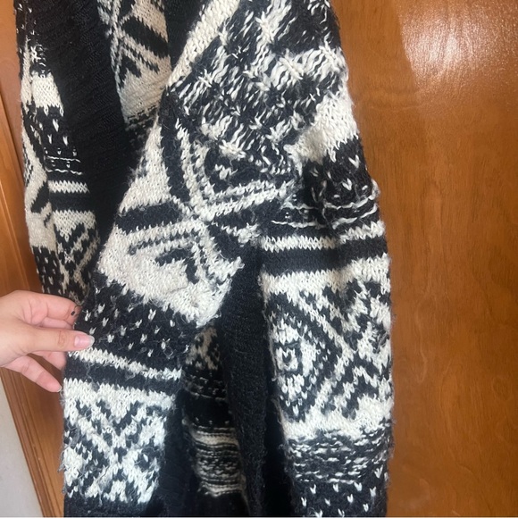 Abercrombie Open Thick Knit Cardigan - Picture 11 of 15